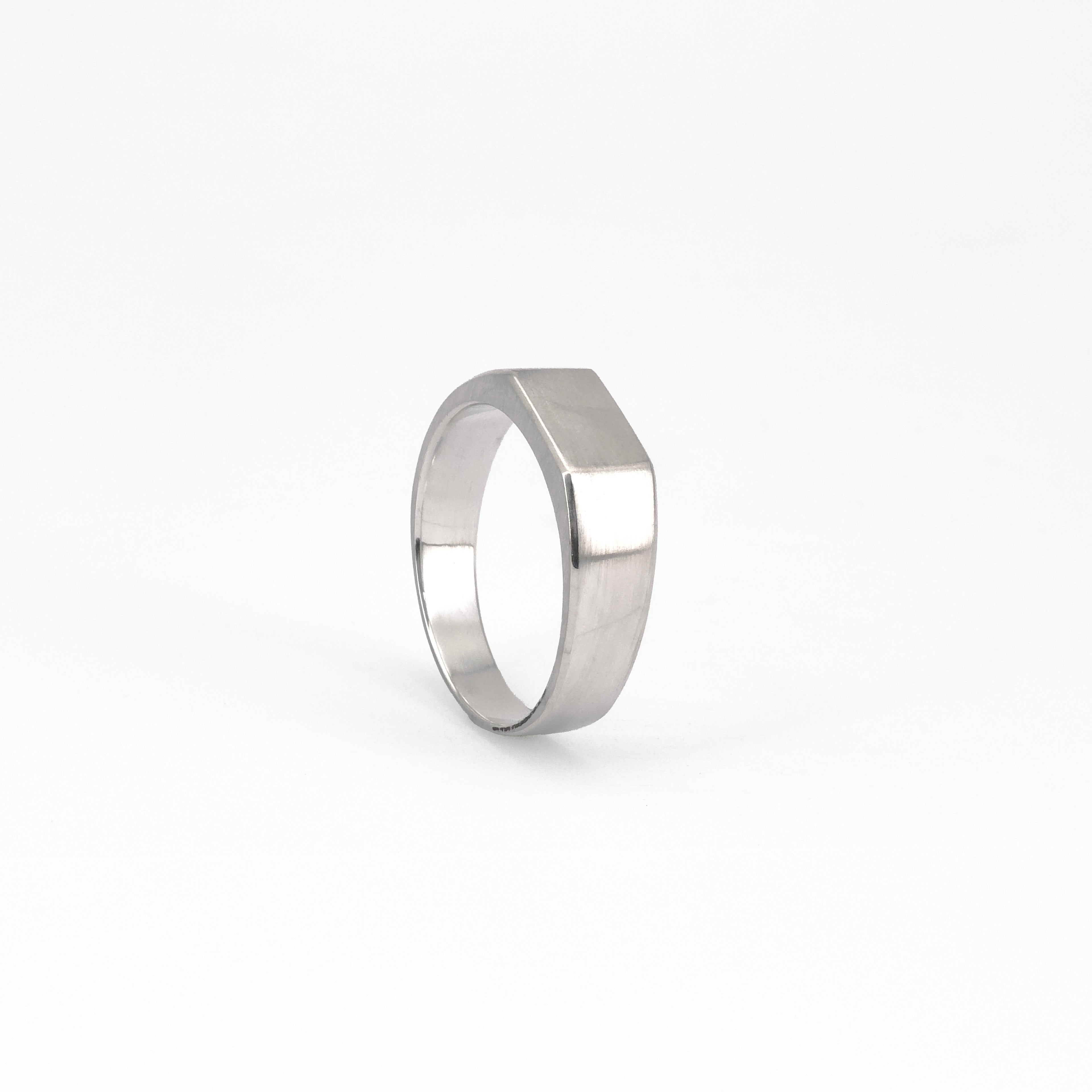 THE SIGNET / CORE